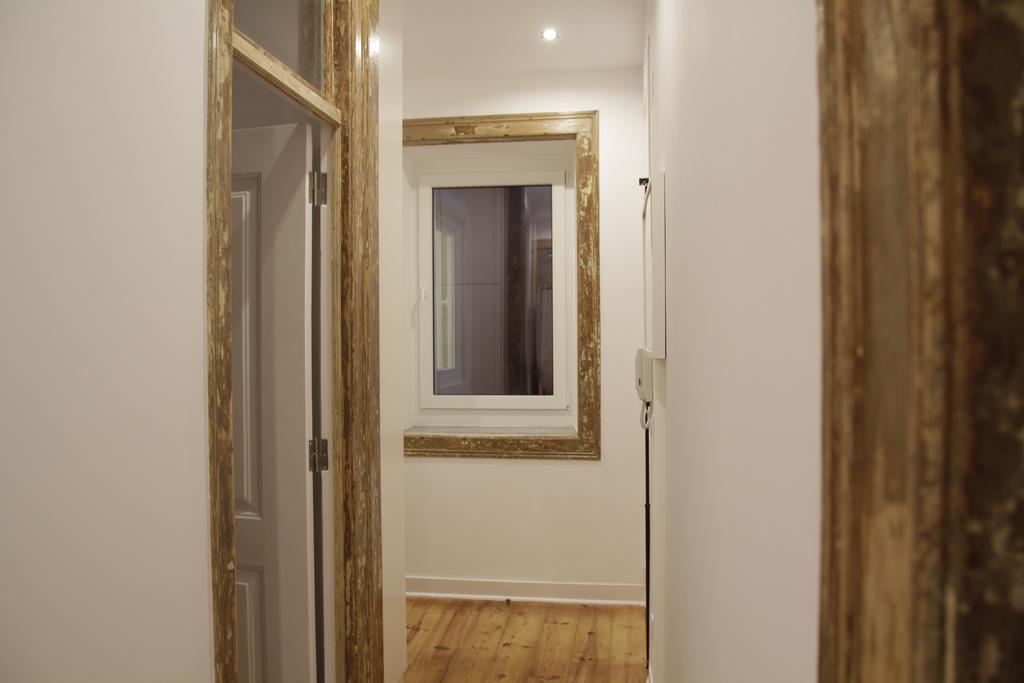 Design Duplex Apartment Ba/ Chiado Lisbon Room photo