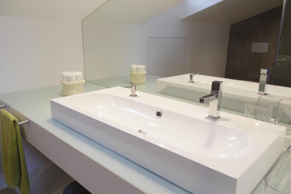 Design Duplex Apartment Ba/ Chiado Lisbon Room photo